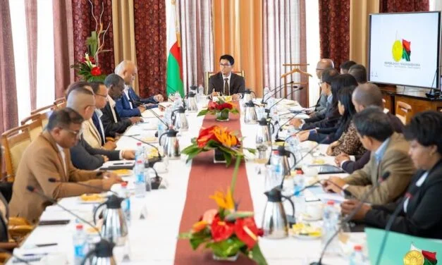 Andry RAJOELINA, est-il déjà dans l&rsquo;Histoire ?