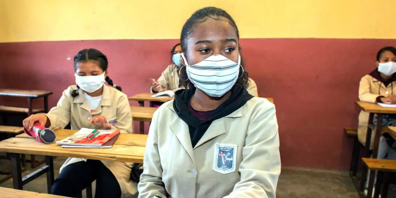 Madagascar : Gestion Covid-19, Le gouvernement va-t-il trop loin ?